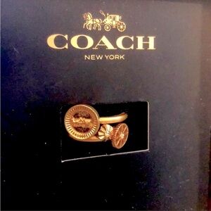 NWT Coach Open Circle Stagecoach Stackable Ring Set (3) in Rose gold tone